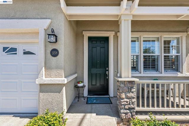 3158 Persimmon Cir, Pleasanton, CA 94588