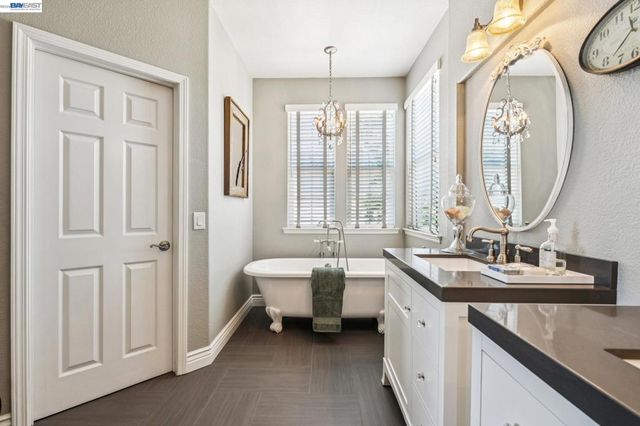 3158 Persimmon Cir, Pleasanton, CA 94588