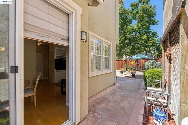 3158 Persimmon Cir, Pleasanton, CA 94588