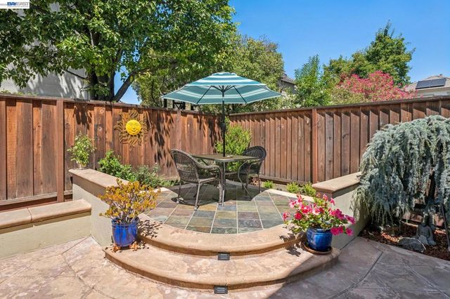 3158 Persimmon Cir, Pleasanton, CA 94588