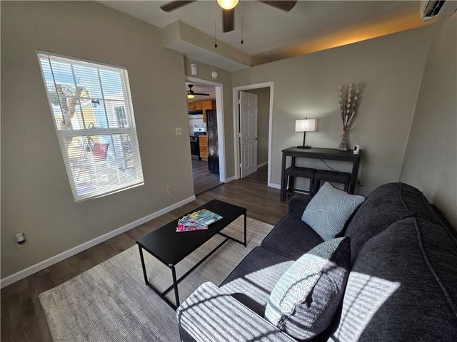 112 E Linden St, Rockport, TX 78382