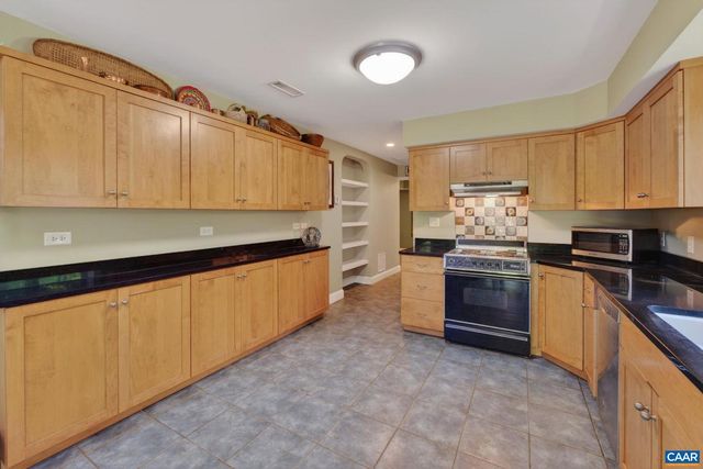 5407 TURKEY SAG RD, Keswick, VA 22947