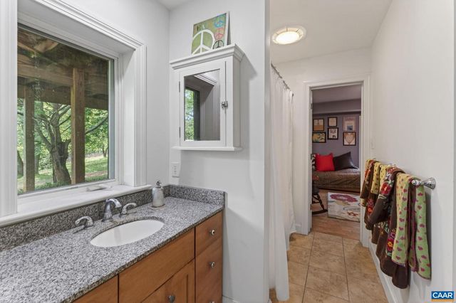 5407 TURKEY SAG RD, Keswick, VA 22947