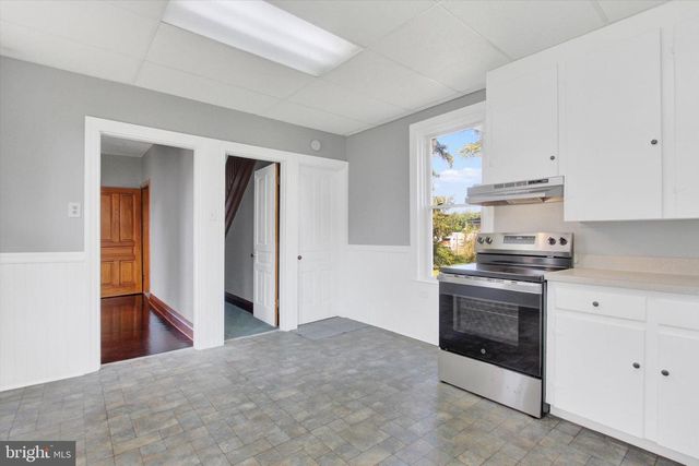 2481 BROAD ST, York, PA 17408