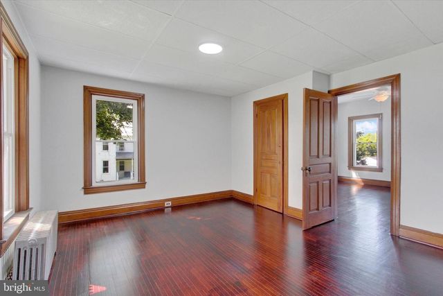 2481 BROAD ST, York, PA 17408