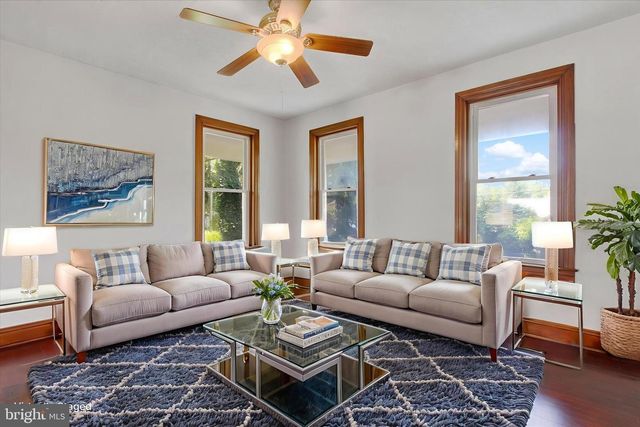 2481 BROAD ST, York, PA 17408