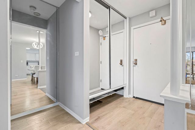 2150 Valencia Drive 314A, Northbrook, IL 60062