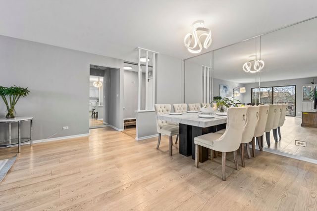 2150 Valencia Drive 314A, Northbrook, IL 60062