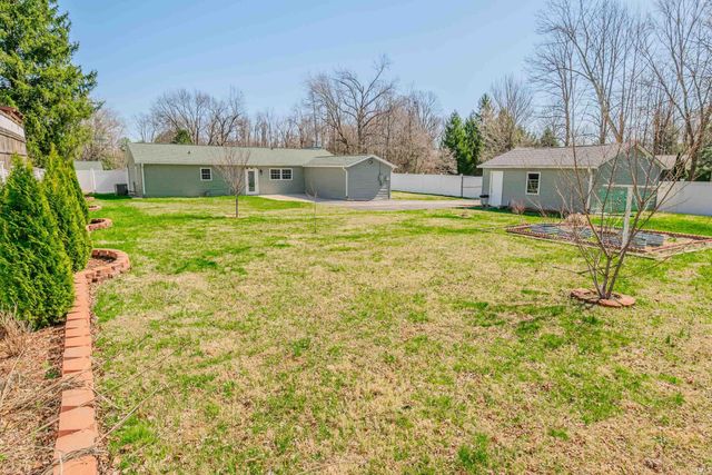 2634 S Hickory Leaf Drive, Bloomington, IN 47403