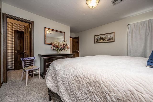 1504 Canary Place, Edmond, OK 73034