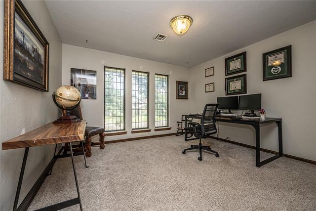 1504 Canary Place, Edmond, OK 73034