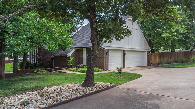 1504 Canary Place, Edmond, OK 73034