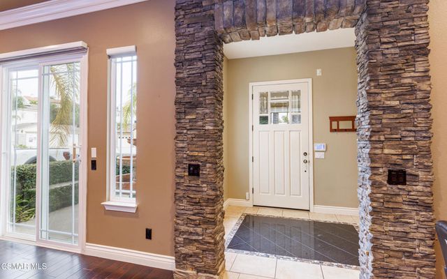 3261 Indian Creek Place, Simi Valley, CA 93063