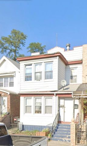 8715 108th Street, Richmond Hill, NY 11418