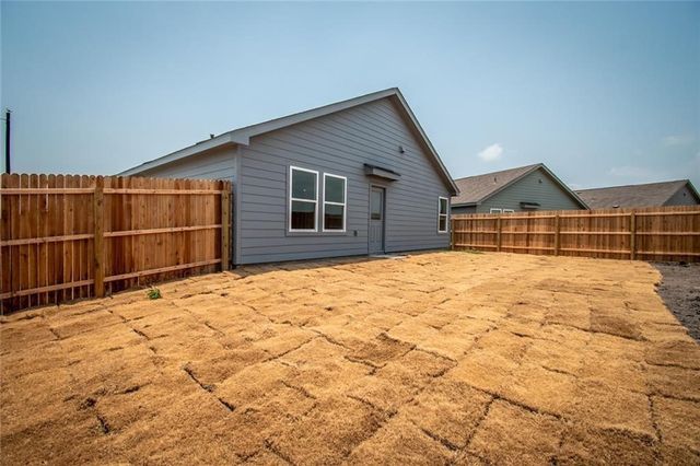 2302 Medusa Dr, Portland, TX 78374