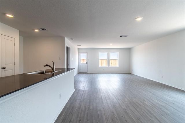 2302 Medusa Dr, Portland, TX 78374