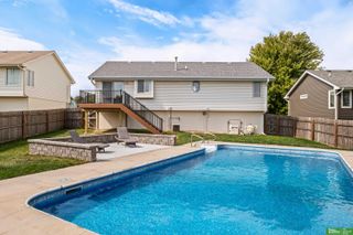 611 Rosewood Avenue, Papillion, NE 68133