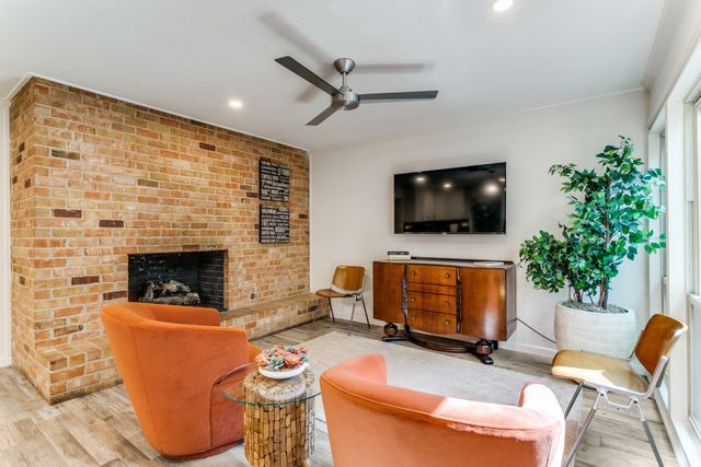 9807 Airline Road, Dallas, TX 75230