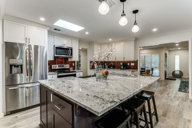 9807 Airline Road, Dallas, TX 75230
