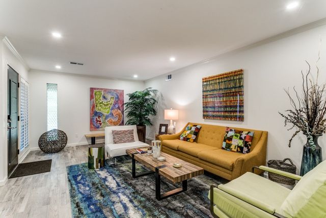 9807 Airline Road, Dallas, TX 75230