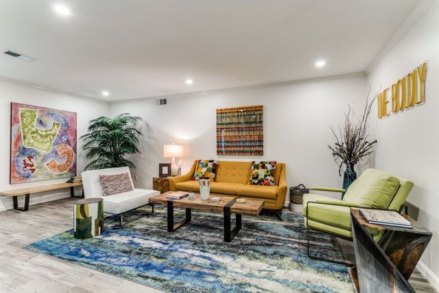 9807 Airline Road, Dallas, TX 75230