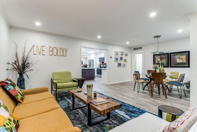 9807 Airline Road, Dallas, TX 75230