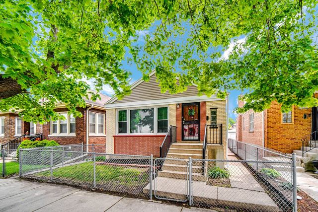 9111 S Kingston Avenue, Chicago, IL 60617