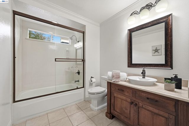 5445 Canyon Crest Dr, San Ramon, CA 94582