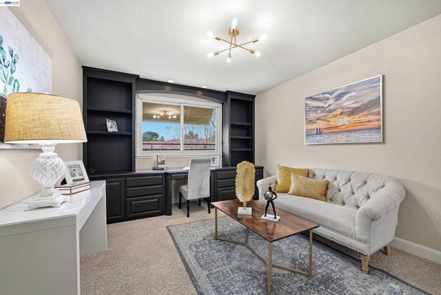 5445 Canyon Crest Dr, San Ramon, CA 94582