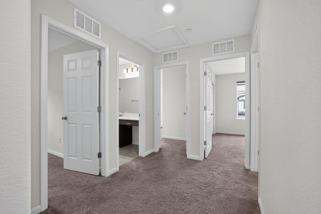 3209 Auburn Leaf Loop, Folsom, CA 95630