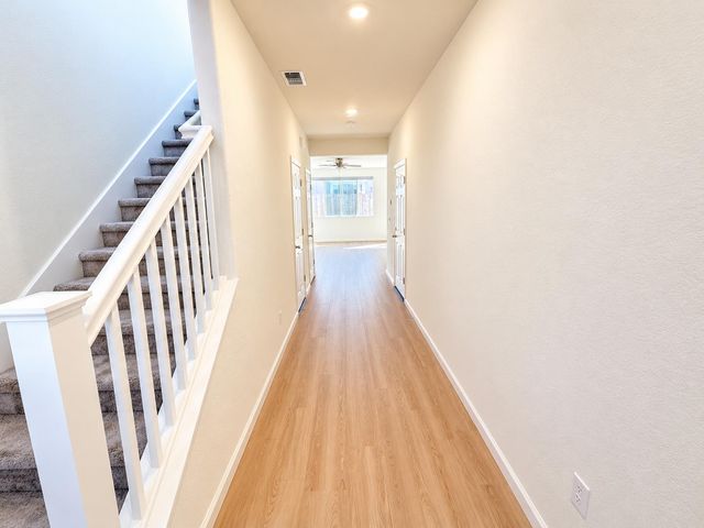 3209 Auburn Leaf Loop, Folsom, CA 95630