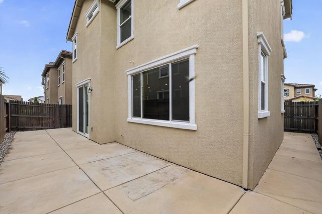 3209 Auburn Leaf Loop, Folsom, CA 95630
