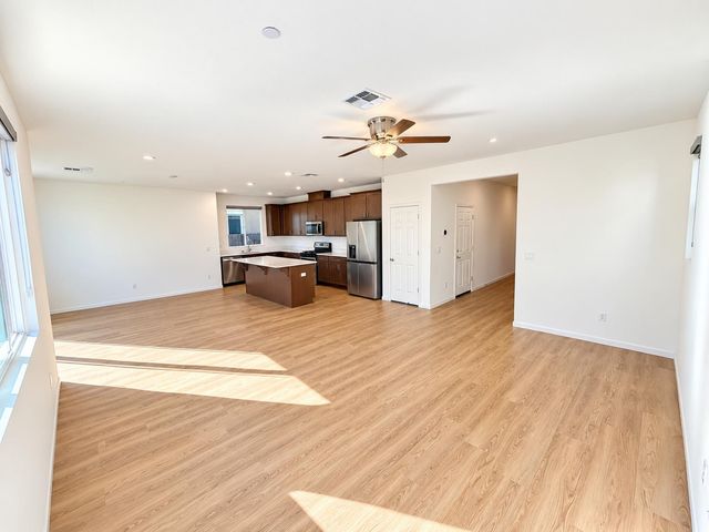 3209 Auburn Leaf Loop, Folsom, CA 95630
