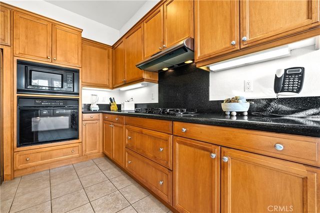 23815 Balsa Court, Valencia, CA 91354