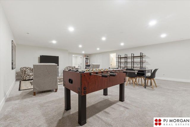 4715 N 210th Avenue, Elkhorn, NE 68022