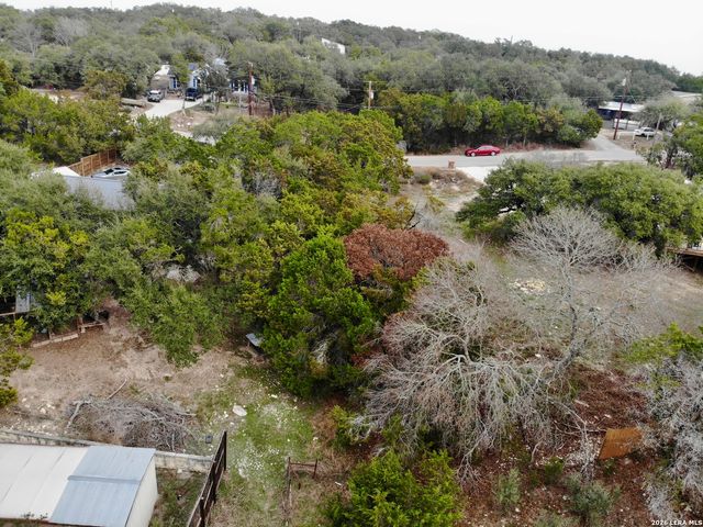 984 Cypress, Canyon Lake, TX 78133