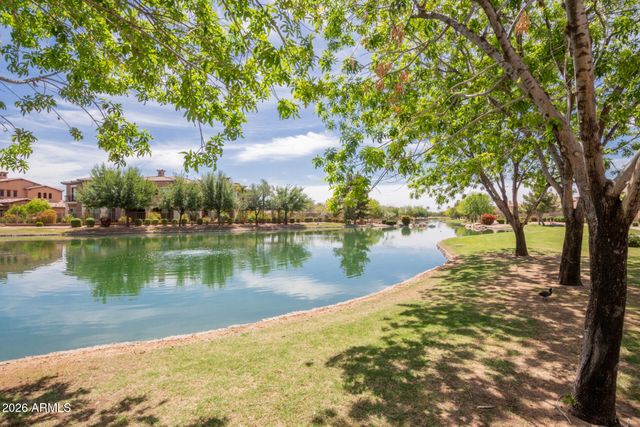 4991 S COTTON Court, Chandler, AZ 85248