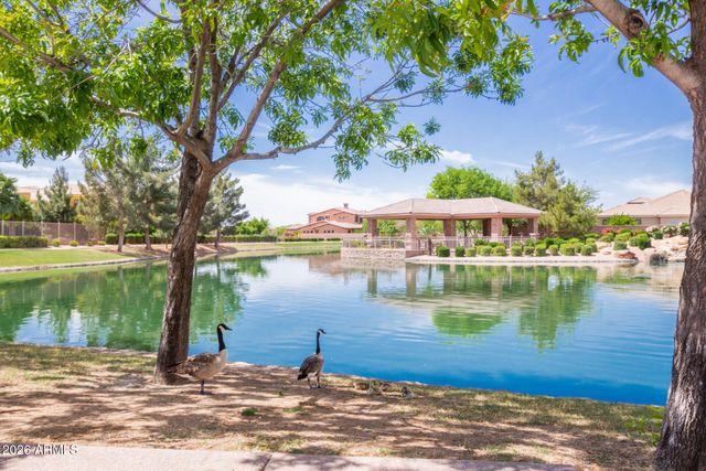 4991 S COTTON Court, Chandler, AZ 85248