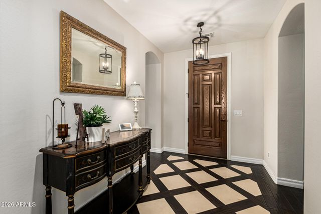 4991 S COTTON Court, Chandler, AZ 85248