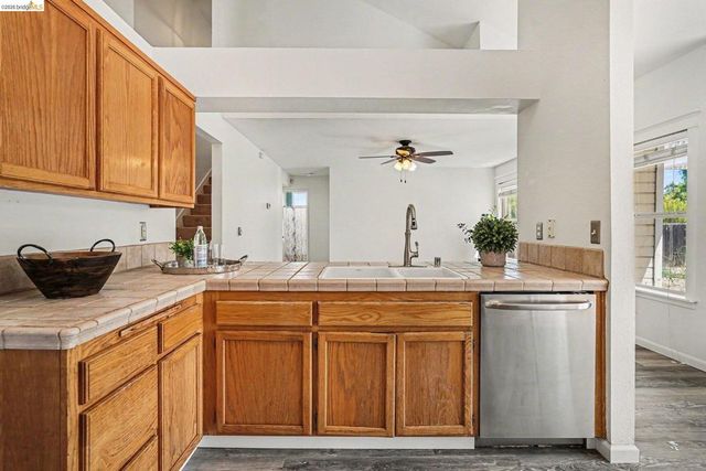 2129 Stratford Ct, Antioch, CA 94509