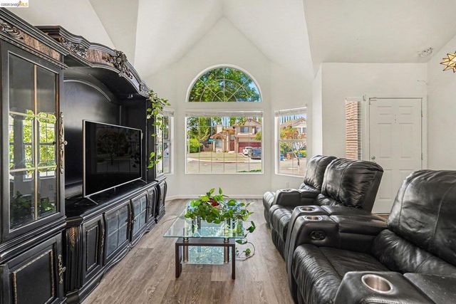 2129 Stratford Ct, Antioch, CA 94509