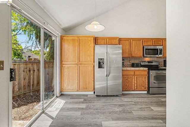 2129 Stratford Ct, Antioch, CA 94509
