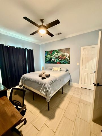 2312 37th Street, Galveston, TX 77550