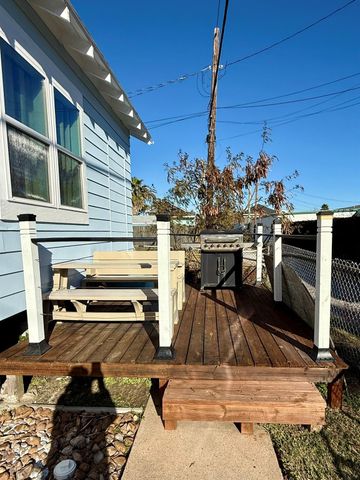 2312 37th Street, Galveston, TX 77550