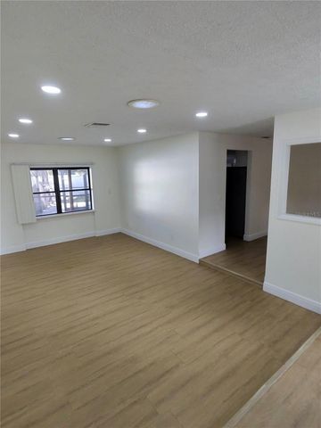 1104 SAGAMORE DRIVE, Seffner, FL 33584