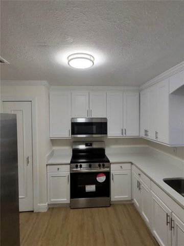 1104 SAGAMORE DRIVE, Seffner, FL 33584