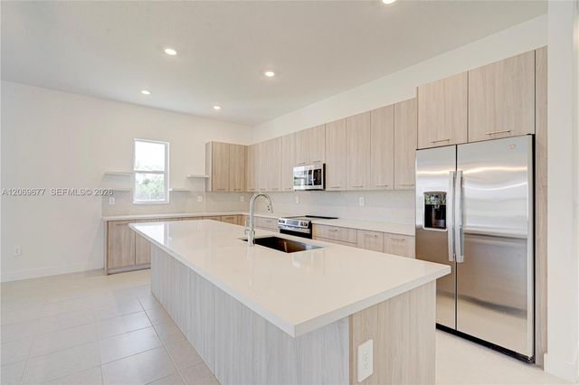 4390 SW 122nd Terrace, Davie, FL 33330