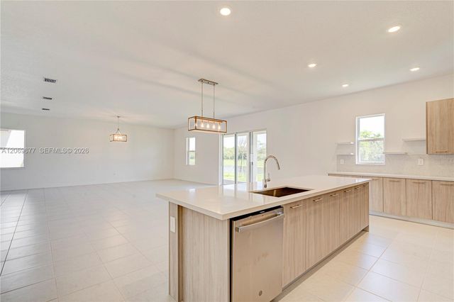 4390 SW 122nd Terrace, Davie, FL 33330