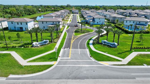 4390 SW 122nd Terrace, Davie, FL 33330