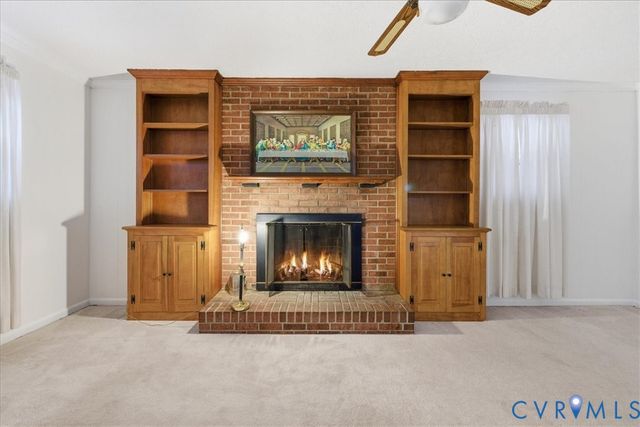 1217 Elmwood Dr, Colonial Heights, VA 23834